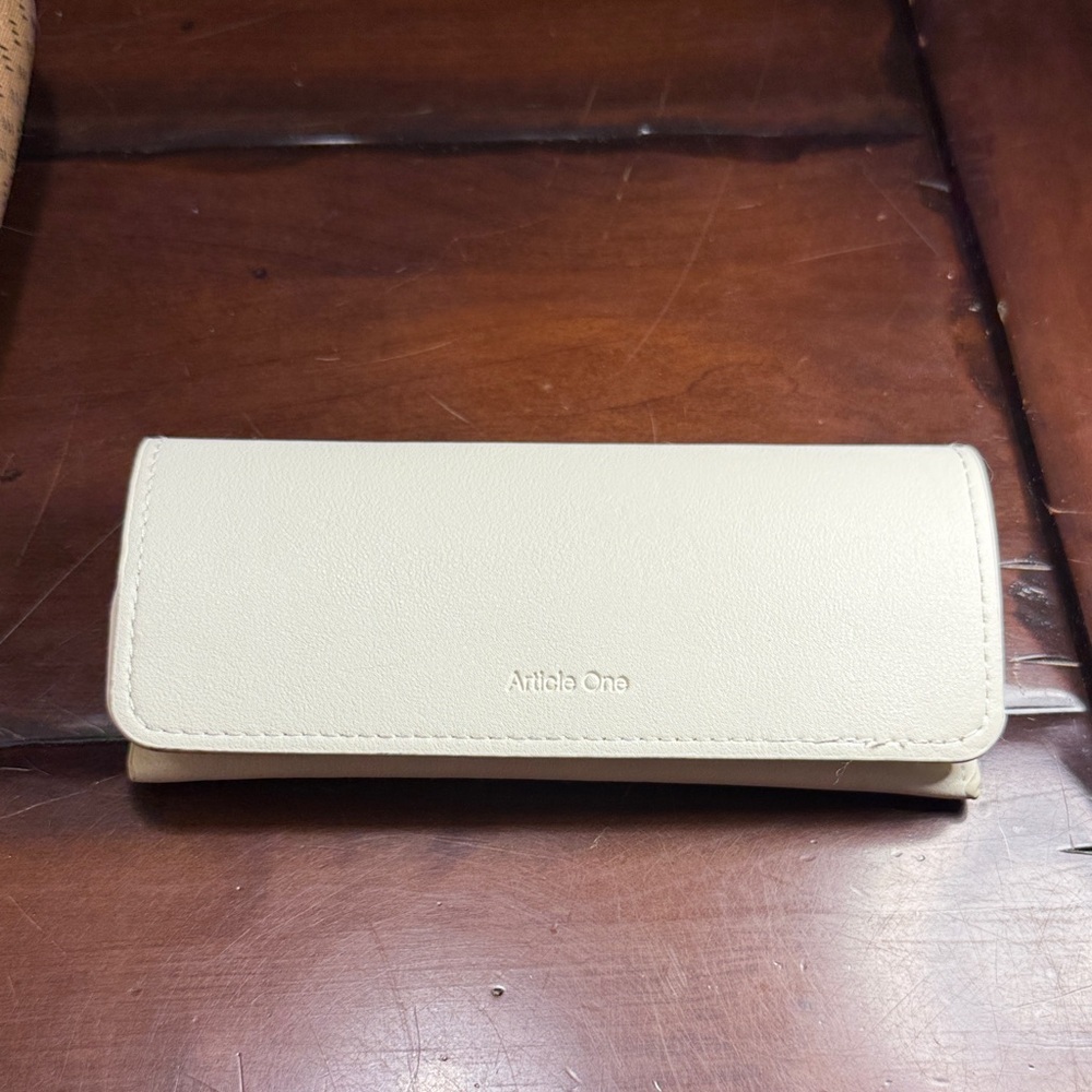 Article One Cream Eyeglass Case Snap Closure